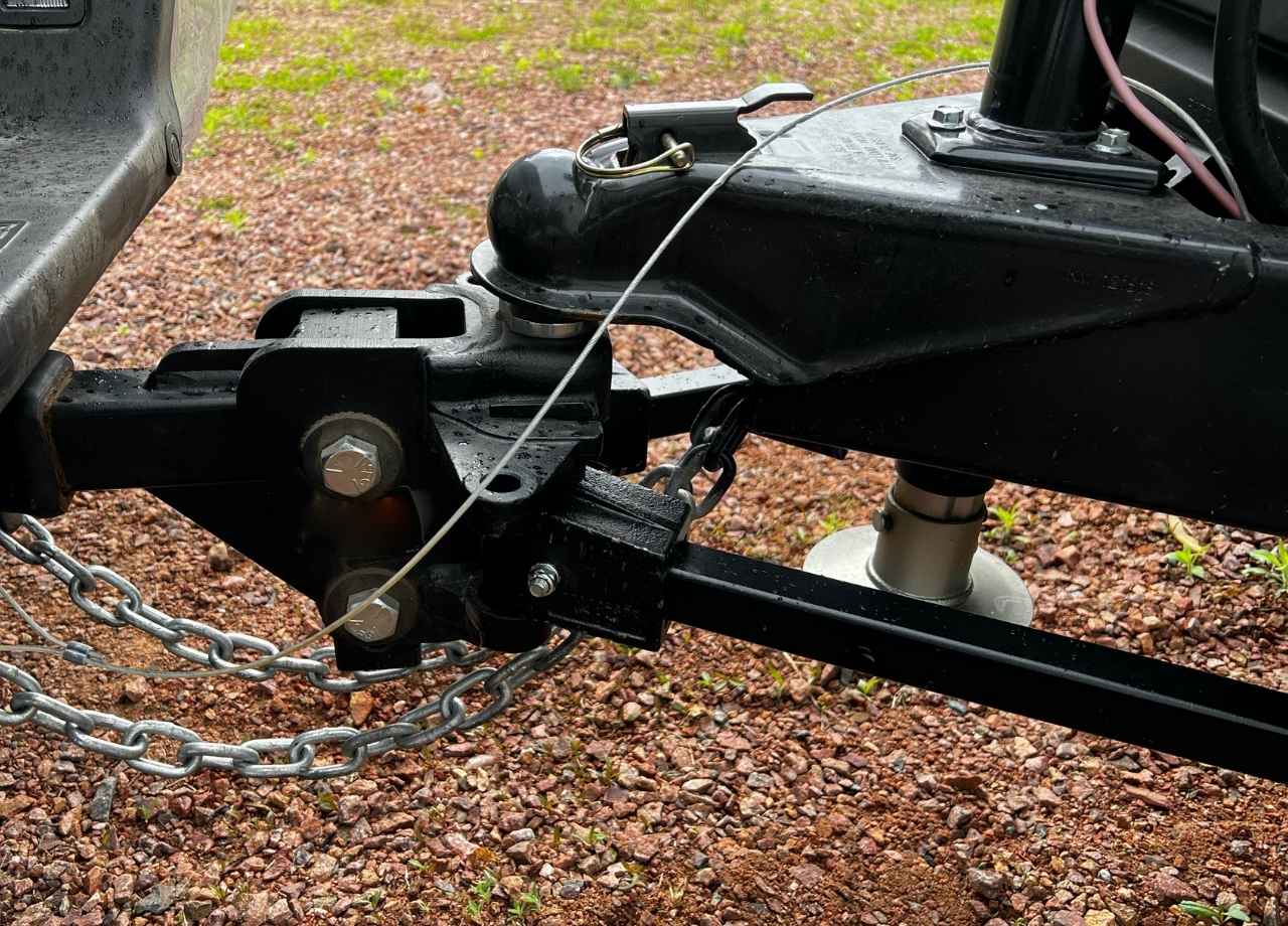 Choosing the Right Tractor Pulling Hitch